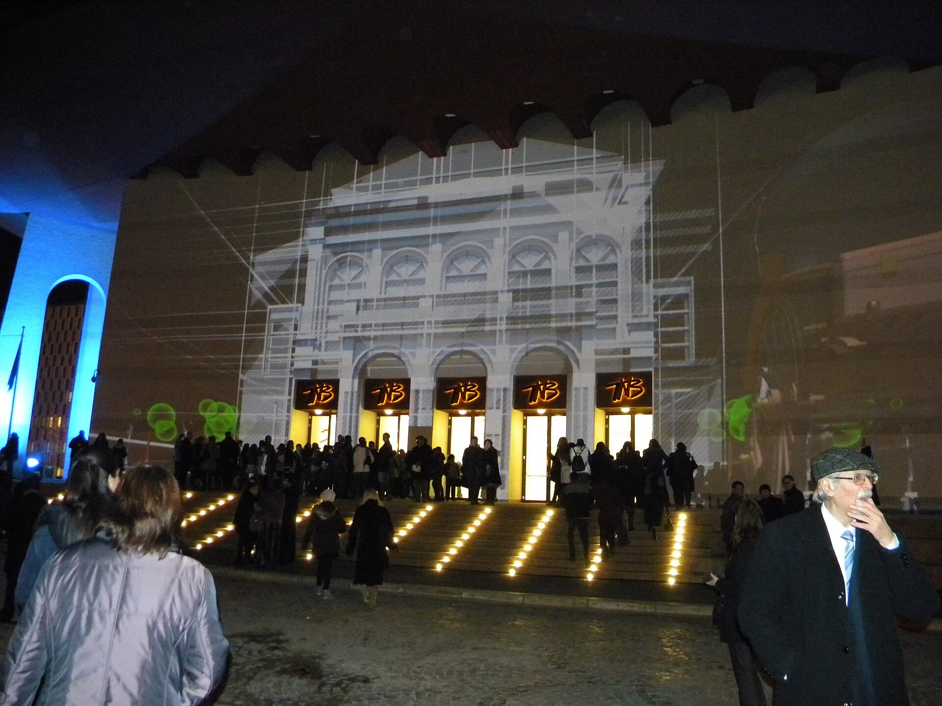 Clădirea Teatrului Național din București, instituția pe scena căreia a jucat Adela Mărculescu. (Foto: Britchi Mirela / CC BY-SA 4.0, Wikimedia Commons)