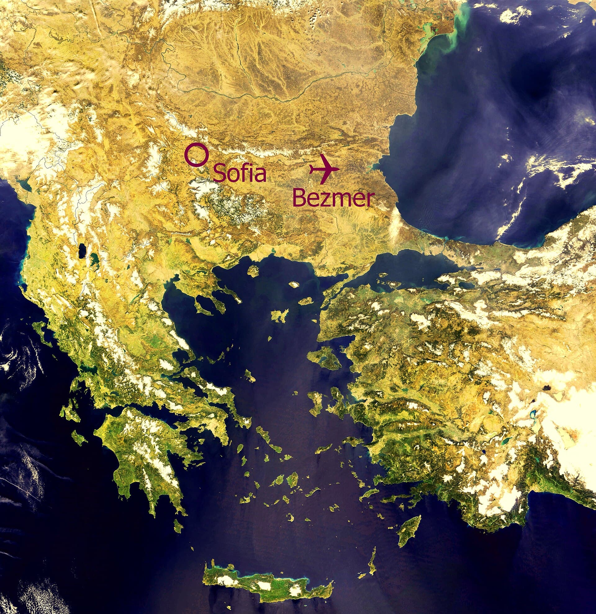 Aeronave militare pe pista bazei aeriene Bezmer din Bulgaria. (Foto: necunoscut / Public domain, Wikimedia Commons)