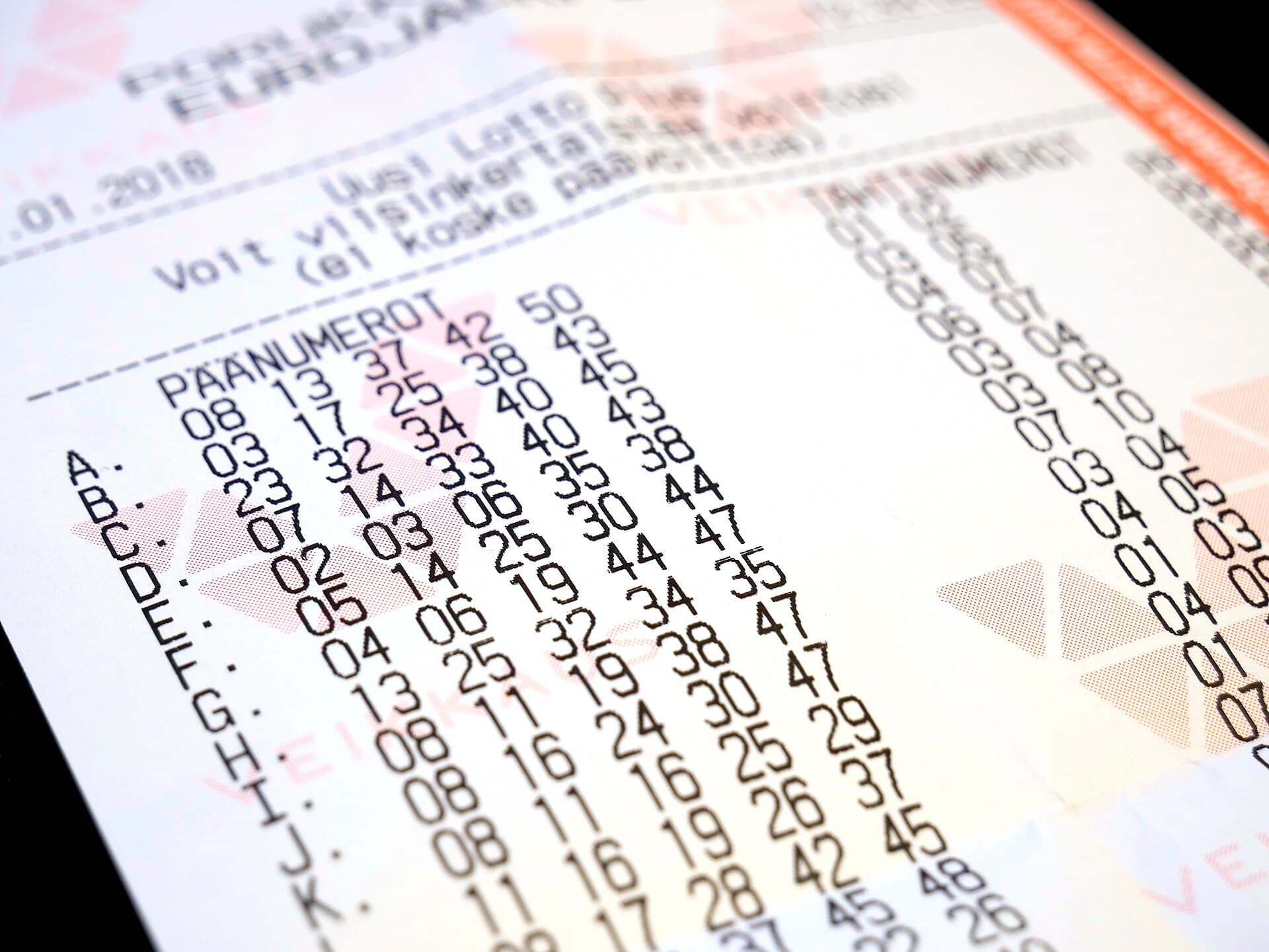 Un bilet de loterie cu variante și numere tipărite. (Foto de arhivă: Santeri Viinamäki / CC BY-SA 4.0, Wikimedia Commons)