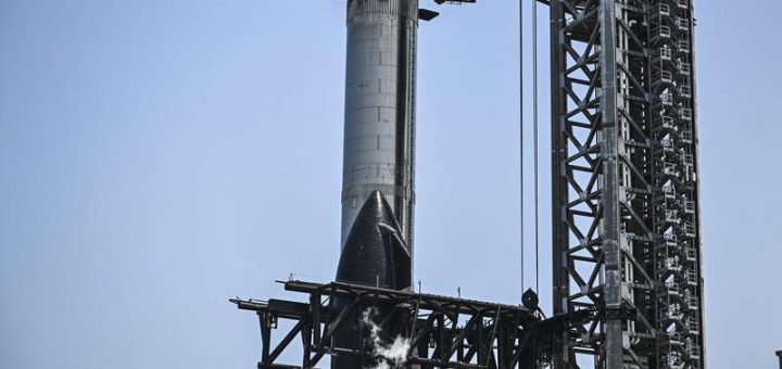 HOTNEWS.RO: SpaceX va scrie istorie săptămâna viitoare, cu prima misiune extravehiculară privată - HotNews.ro