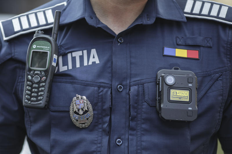 HOTNEWS.RO: Comisar-şef din Poliția Română, urmărit penal de DNA - A instigat la fals şi abuz în serviciu, după ce a fost prins cu 108 km/h în localitate - HotNews.ro