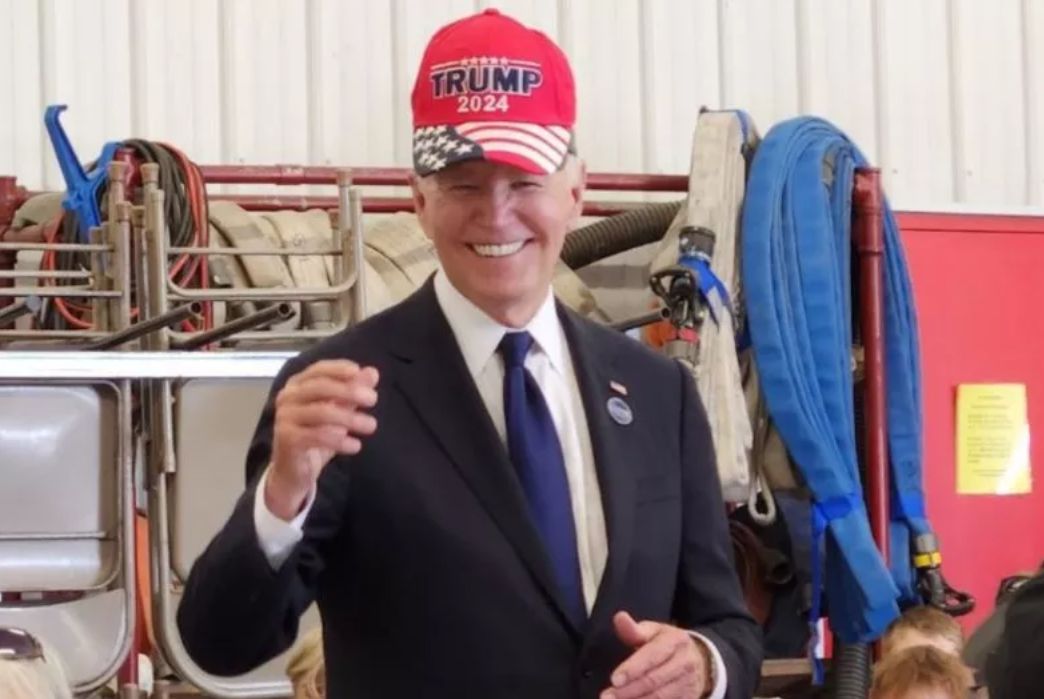 HOTNEWS.RO: VIDEO Joe Biden și-a pus pe cap o șapcă roșie cu mesajul „Trump 2024”. Casa Albă explică motivul - HotNews.ro