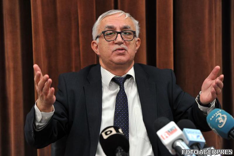 HOTNEWS.RO: Augustin Zegrean critică decizia CCR privind respingerea candidaturii Dianei Șoșoacă: „Este excesivă. Unele argumente sunt ridicole” - HotNews.ro