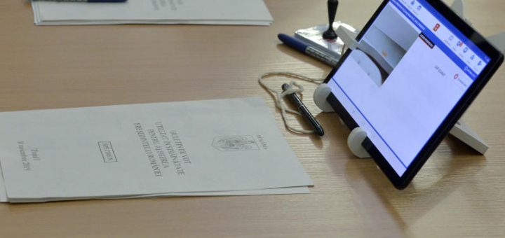 HOTNEWS.RO: BEC admite înregistrarea mai multor candidaturi depuse în ultimele 48 de ore, între care Ciolacu, Orban, Diaconescu, Terheş, Birchall / Ce candidaturi au fost respinse - HotNews.ro