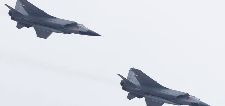 HOTNEWS.RO: Unde se află acum avioanele rusești de vânătoare MiG-31 care și-au făcut apariția în Belarus după un an și jumătate - HotNews.ro