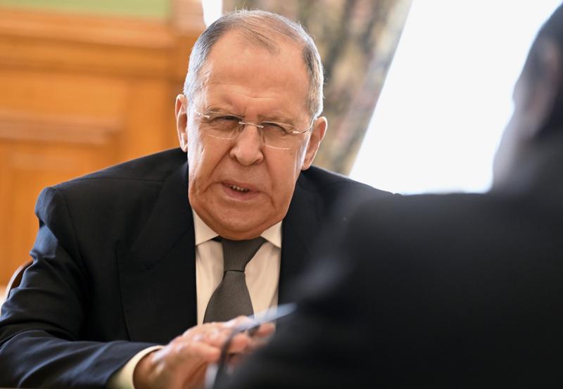 HOTNEWS.RO: Serghei Lavrov, despre decizia judecătorilor CCR de anulare a alegerilor prezidențiale din România: „Au dat un salut militar”