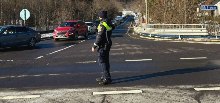 HOTNEWS.RO: Aglomeraţie pe DN1. Turiștii care au petrecut Revelionul la munte se întorc acasă. Recomandările Poliției 