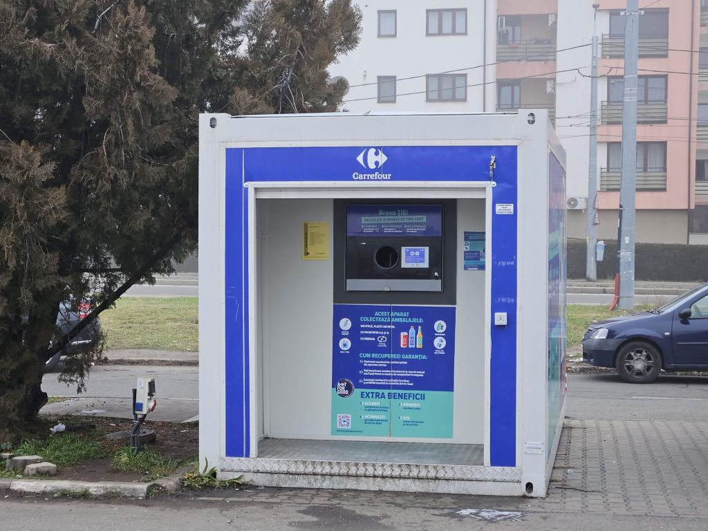 HOTNEWS.RO: „Hora reciclării”, la un an de la debut – Ce a mers și ce NU a mers la sistemul Garanție-Returnare / De ce nu ar trebui să ne așteptăm ca numărul de automate să crească