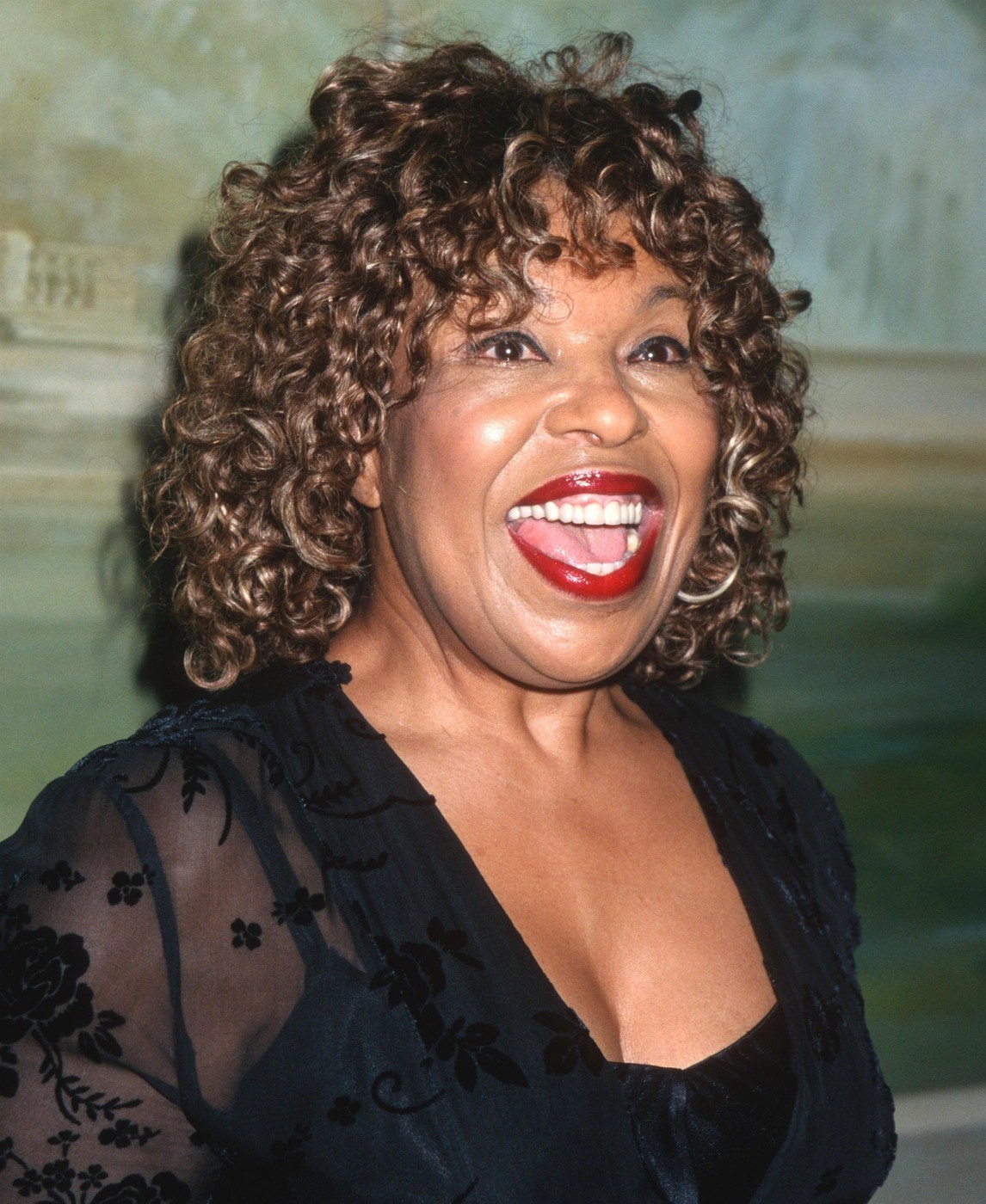 HOTNEWS.RO: Legendara Roberta Flack, câștigătoare a patru premii Grammy, a murit la 88 de ani. „A doborât granițele și recordurile”