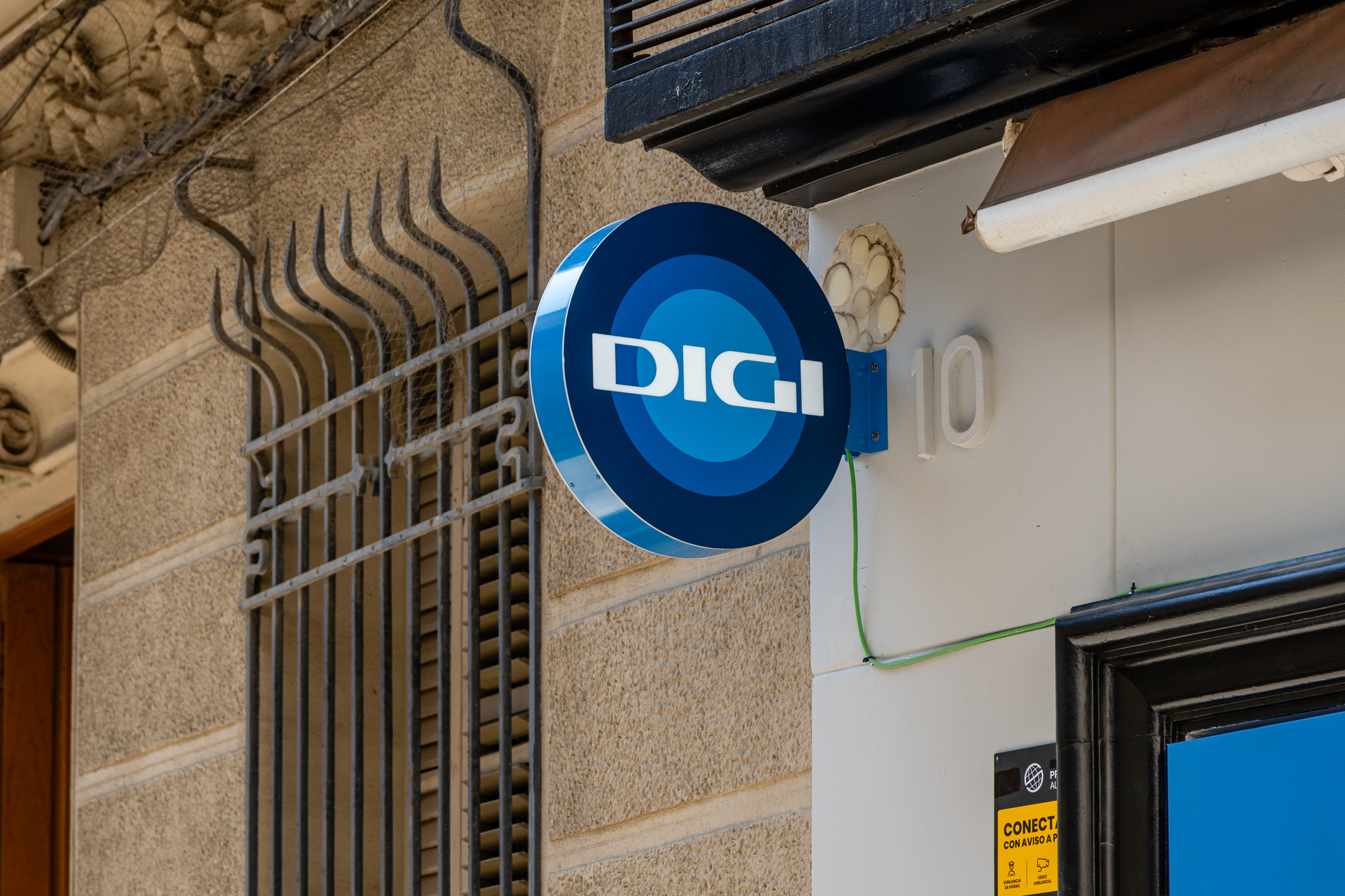 HOTNEWS.RO: Record istoric al Digi în Spania – Câți clienți a luat de la rivalii săi majori