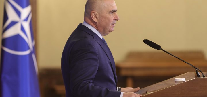 HOTNEWS.RO: Ilie Bolojan trasează „o prioritate” în plan intern, prin intermediul unui mesaj transmis de Dragoș Anastasiu